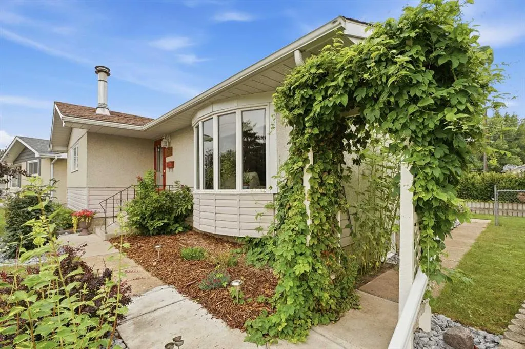 27 Fir Street