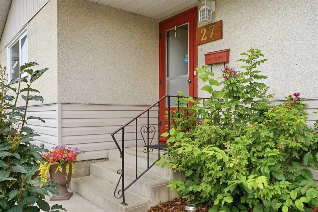 27 Fir Street