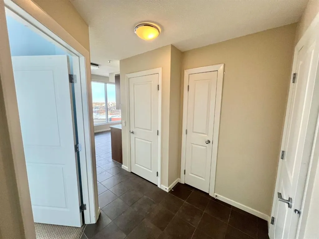 211 13 Avenue SE #2607
