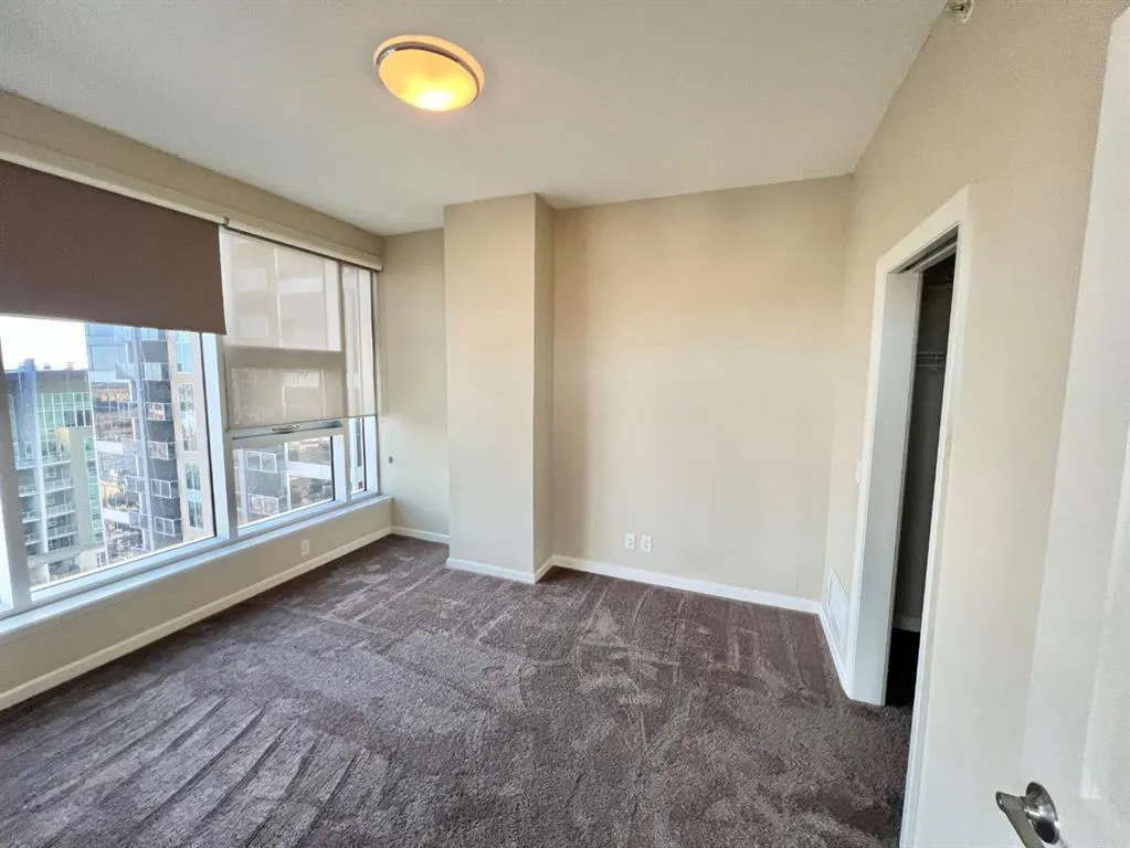 211 13 Avenue SE #2607