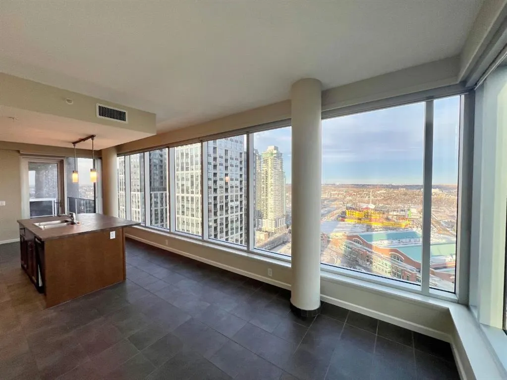 211 13 Avenue SE #2607