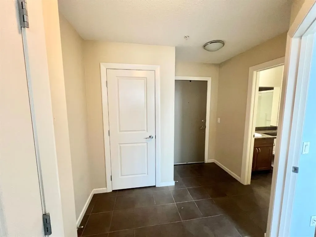 211 13 Avenue SE #2607
