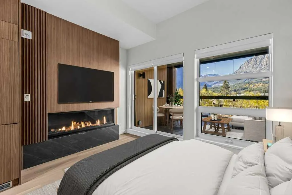 1724 Bow Valley Trail #202