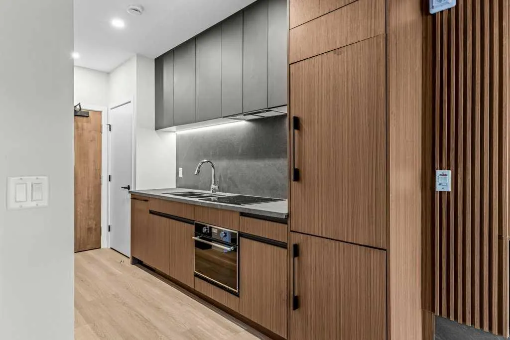 1724 Bow Valley Trail #202