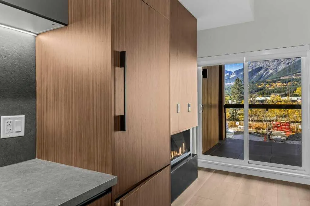 1724 Bow Valley Trail #202