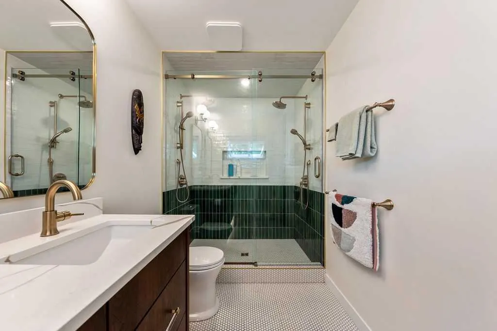 2011 Palliser Drive SW