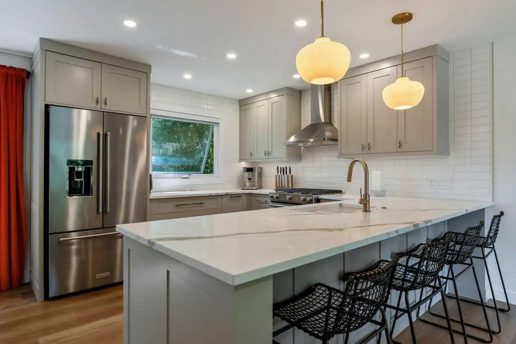 2011 Palliser Drive SW