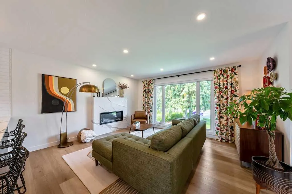 2011 Palliser Drive SW