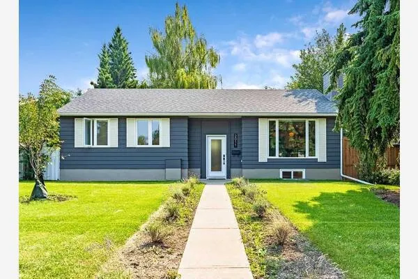 2011 Palliser Drive SW