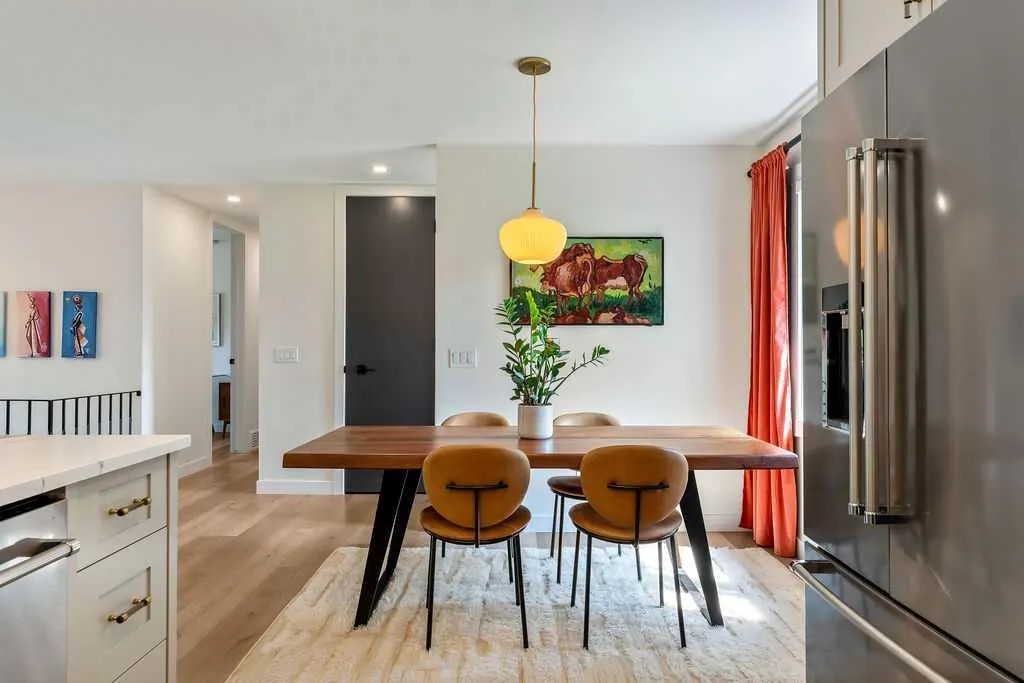 2011 Palliser Drive SW