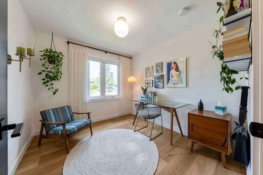 2011 Palliser Drive SW