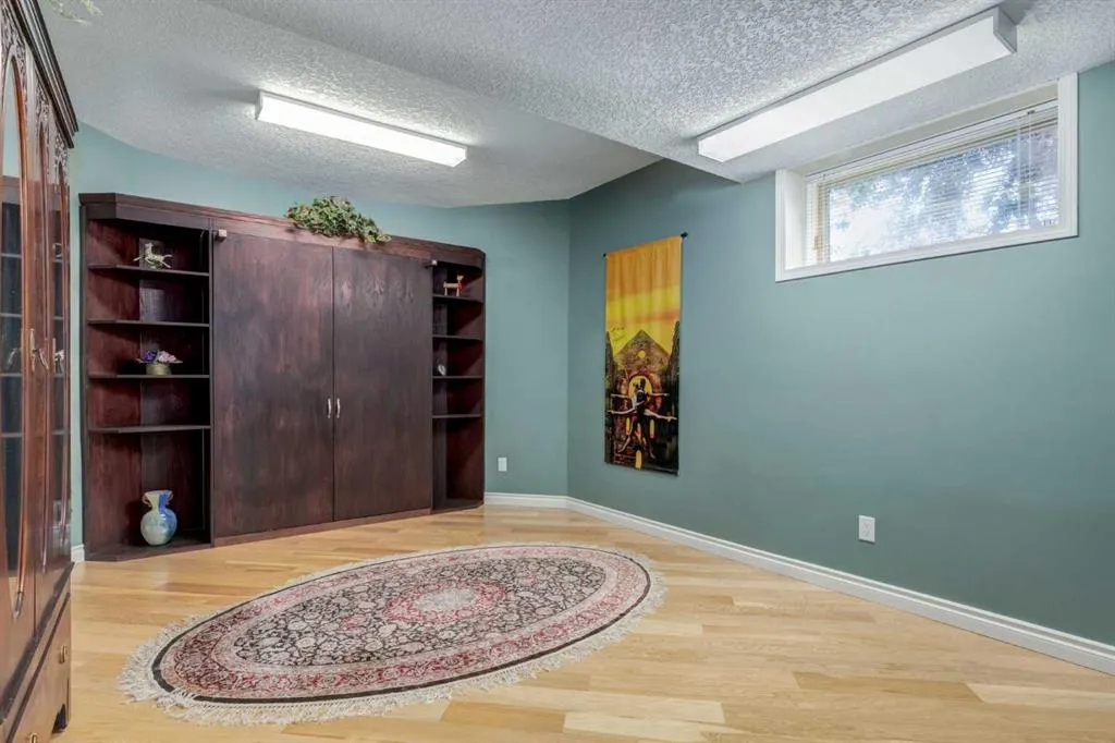 1001 East Chestermere Drive