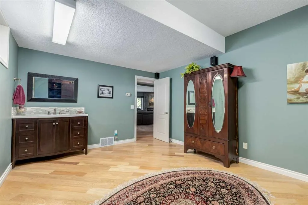 1001 East Chestermere Drive