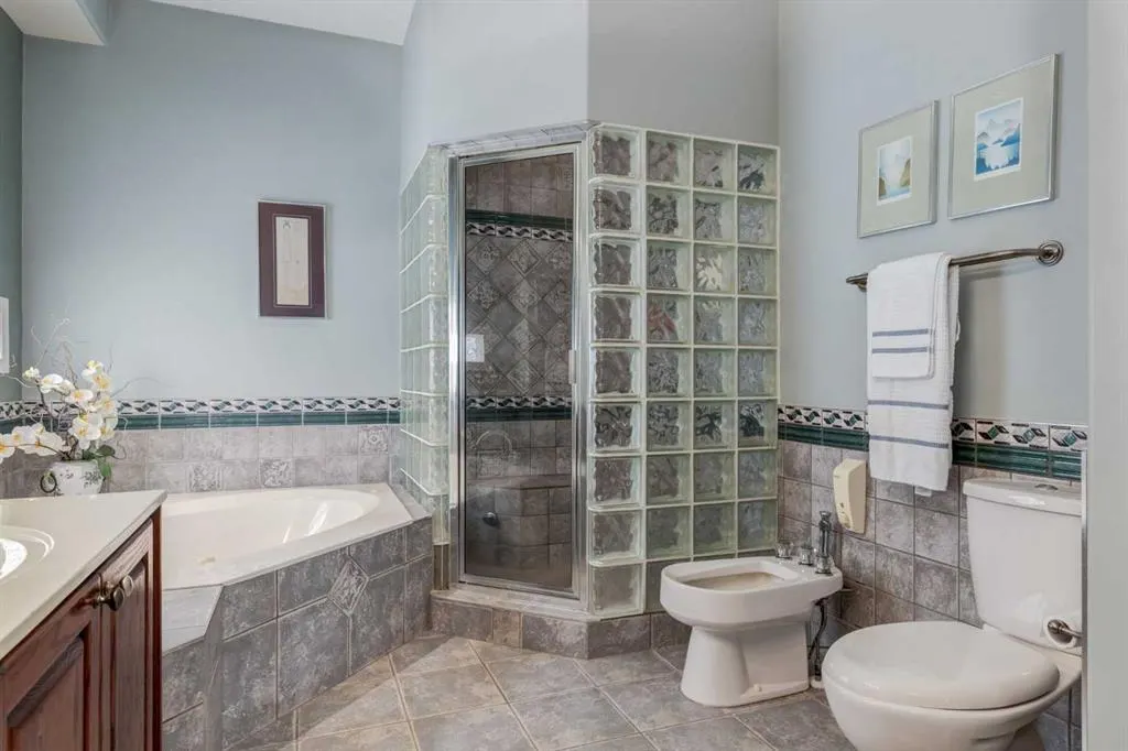 1001 East Chestermere Drive