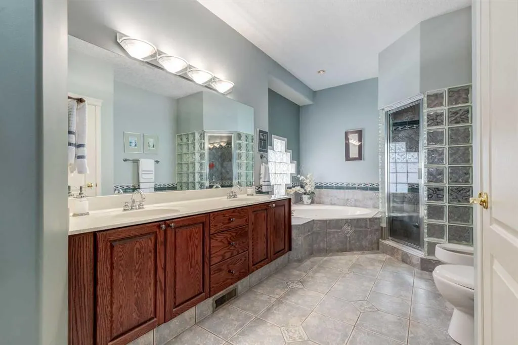 1001 East Chestermere Drive