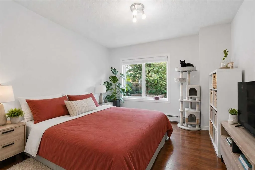 114 15 Avenue SW #108