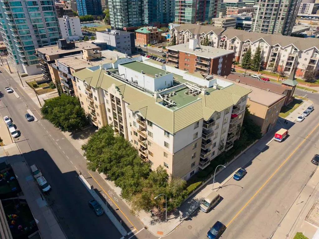 114 15 Avenue SW #108