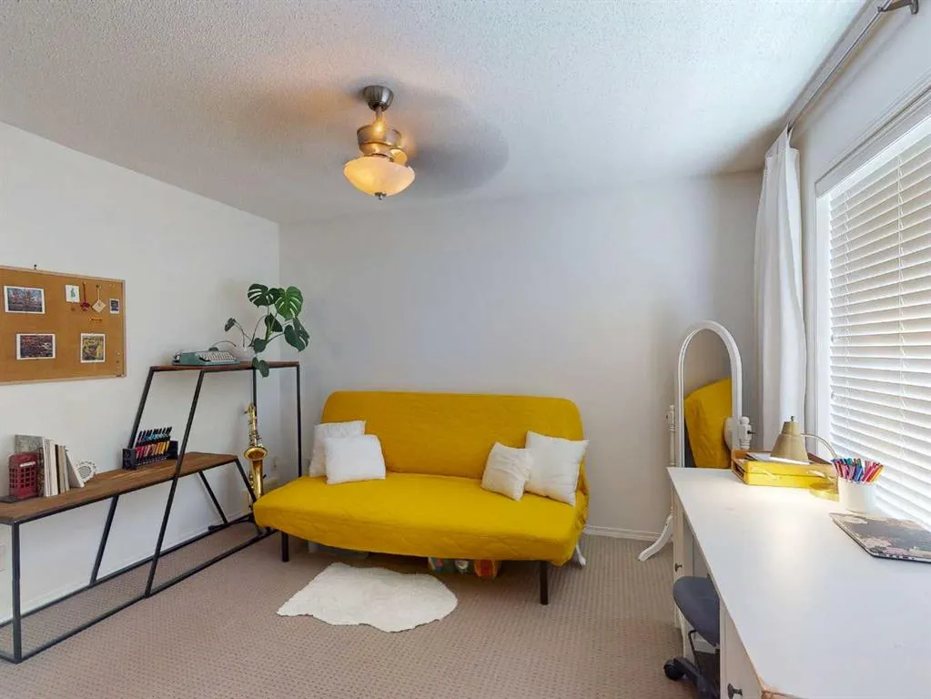 457 Elgin Gardens SE