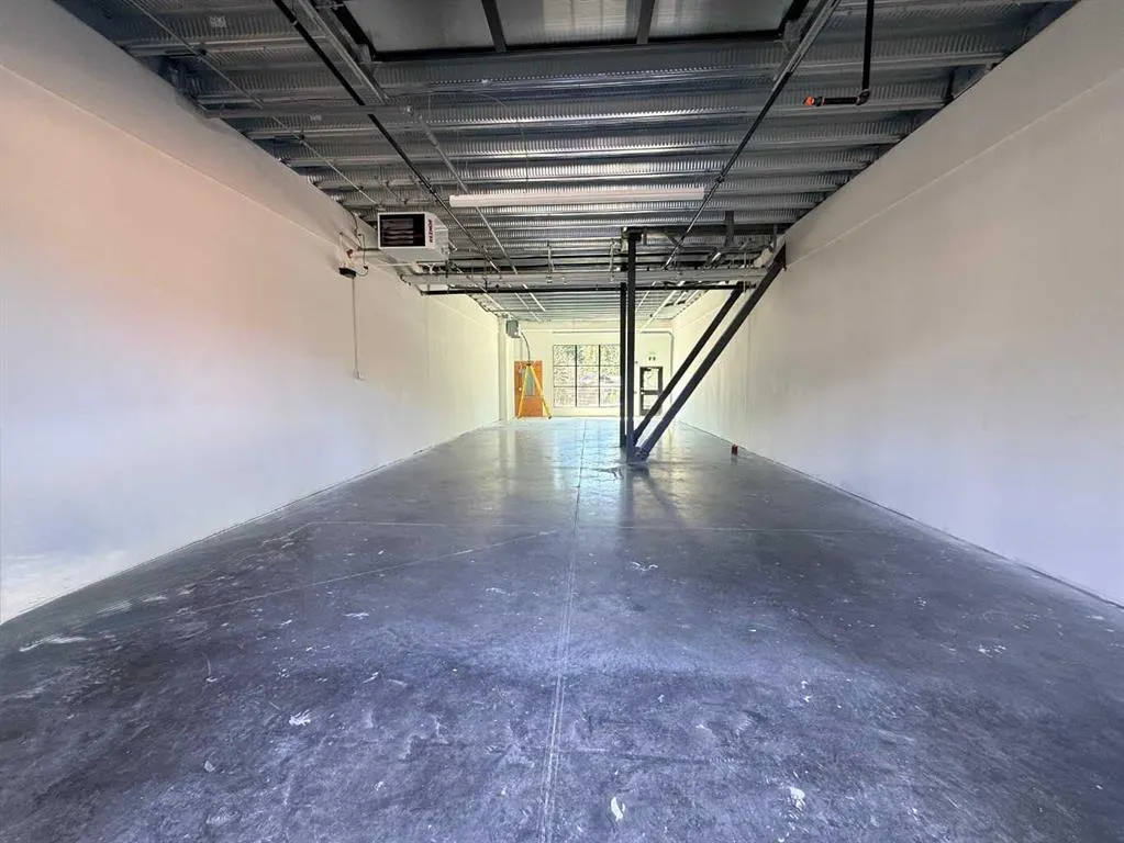 1 Industrial Place NE #113A