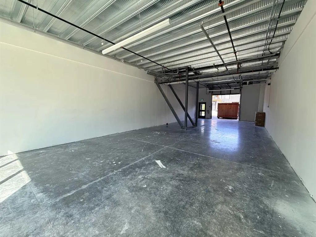 1 Industrial Place NE #113A