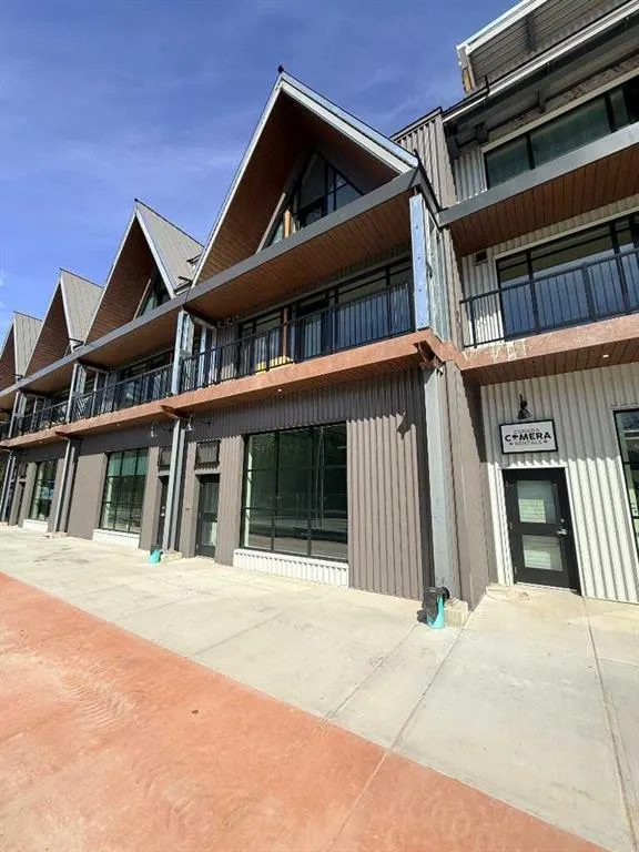 1 Industrial Place NE #113A