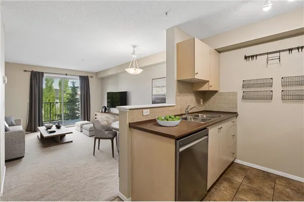 8 Bridlecrest Drive SW