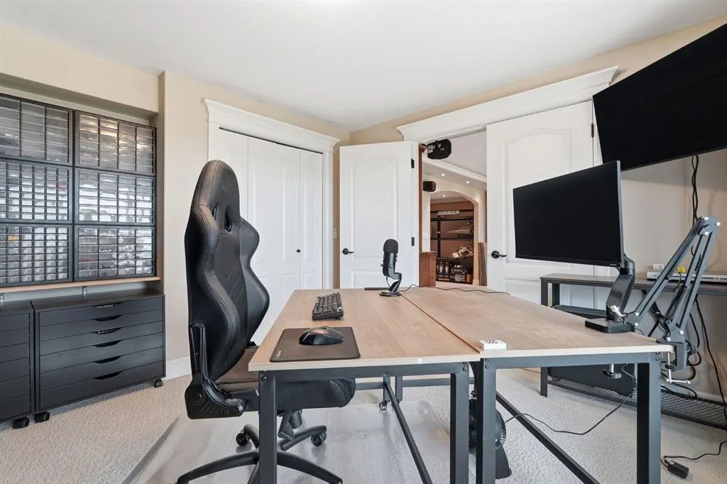 500 Carriage Lane Place #505