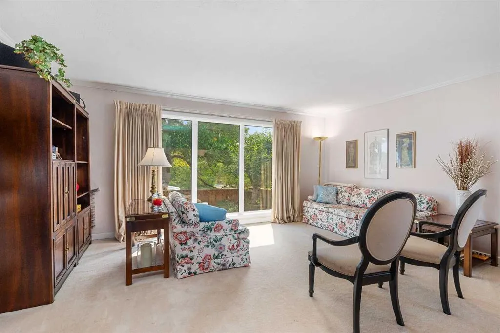 152 Templewood Road NE