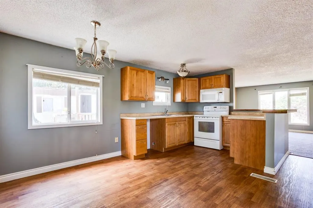 368 Grey Crescent