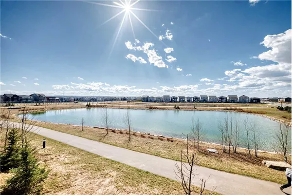 55 Lucas Way NW
