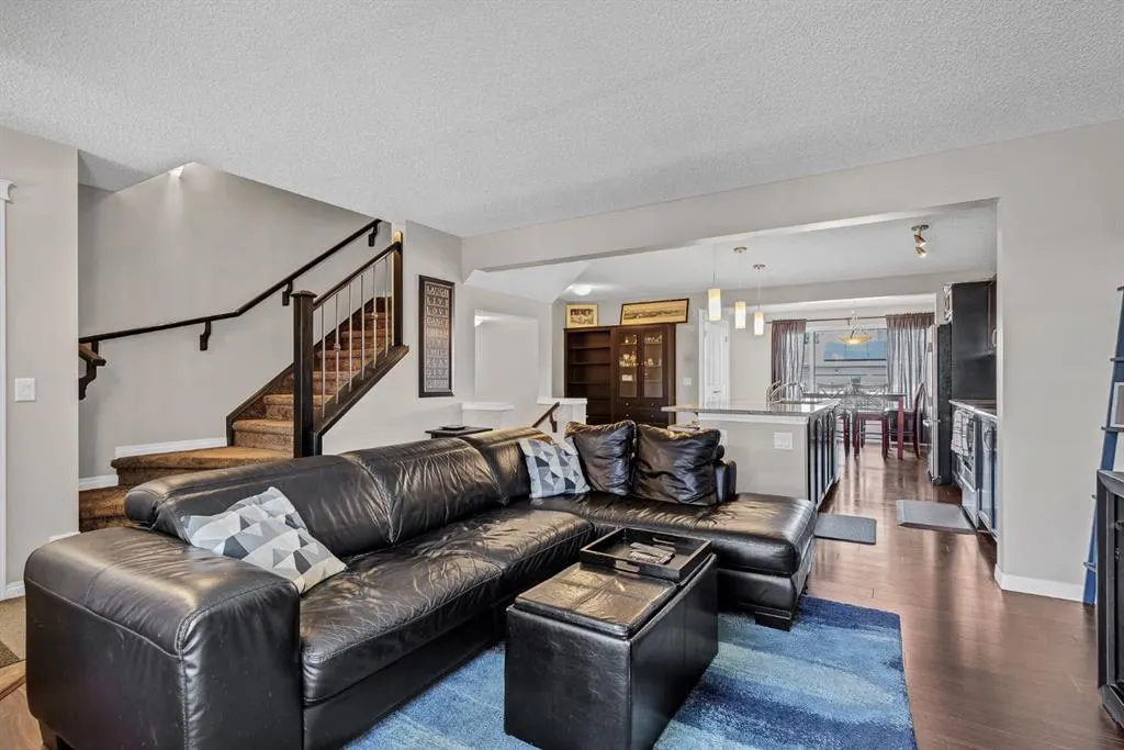 54 Autumn View SE