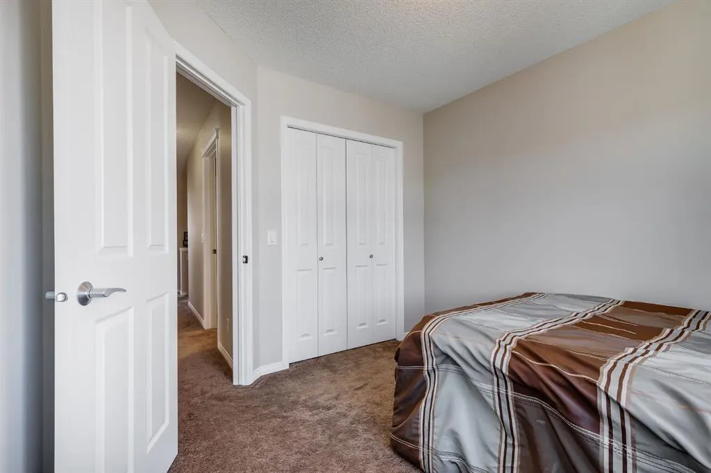 54 Autumn View SE