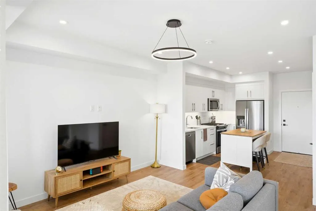 110 18A Street NW #338