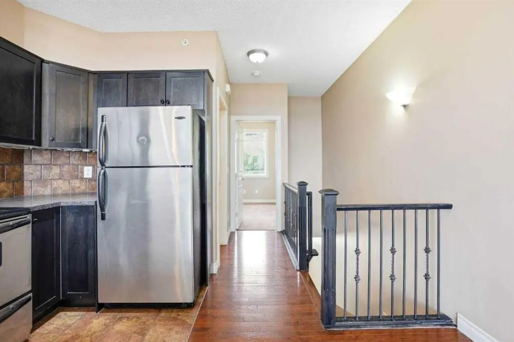 148 Rockyledge View NW #11