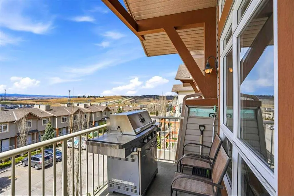 148 Rockyledge View NW #11