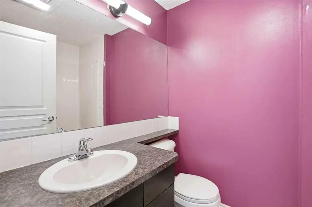 148 Rockyledge View NW #11