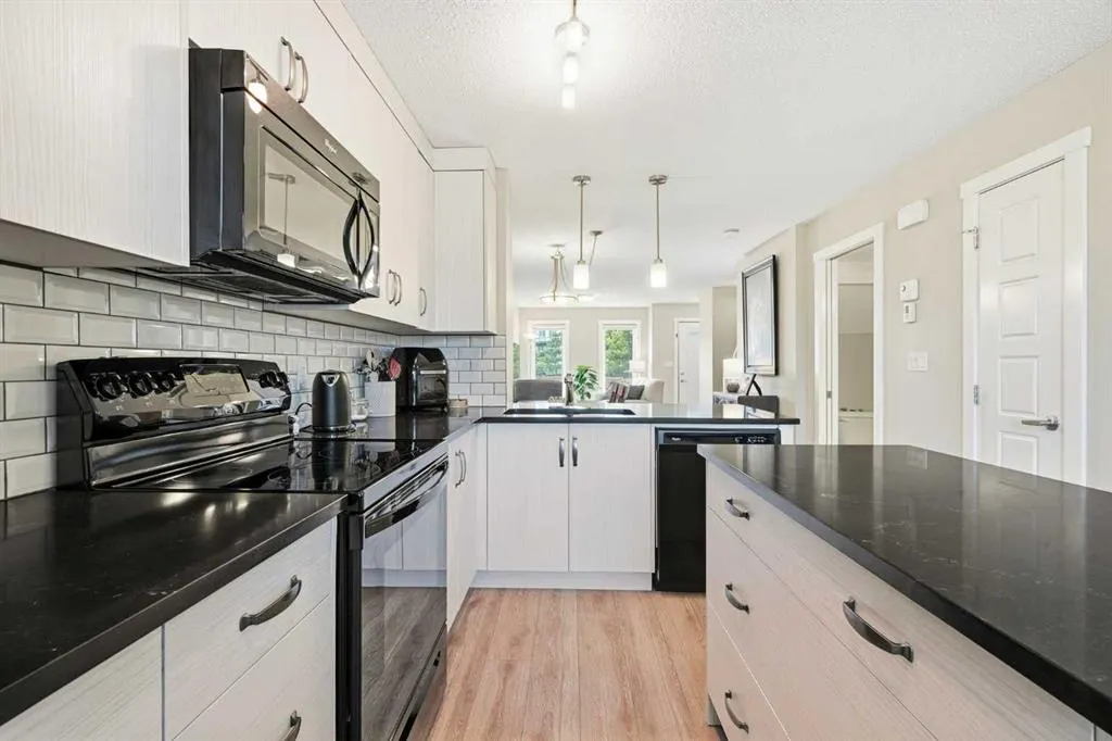 50 Westland Road #406