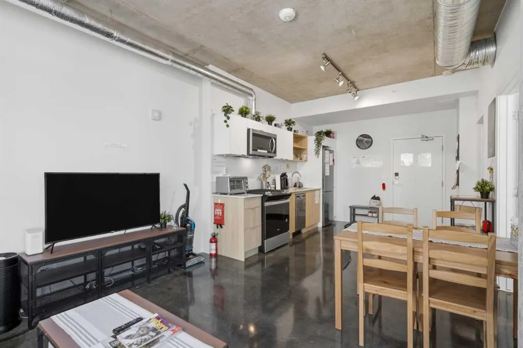 1319 14 Avenue SW #708