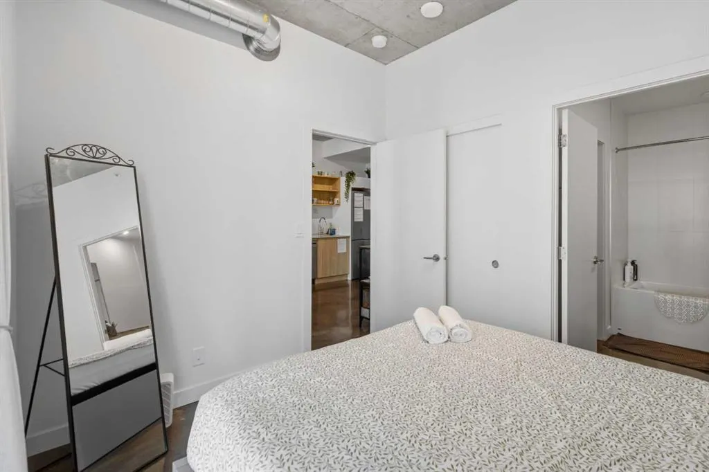 1319 14 Avenue SW #708