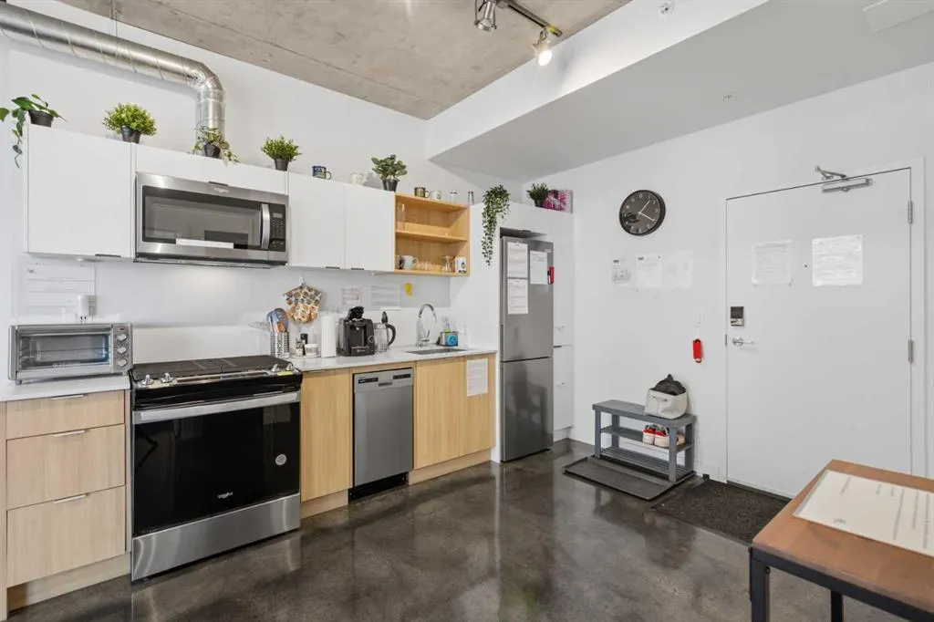 1319 14 Avenue SW #708