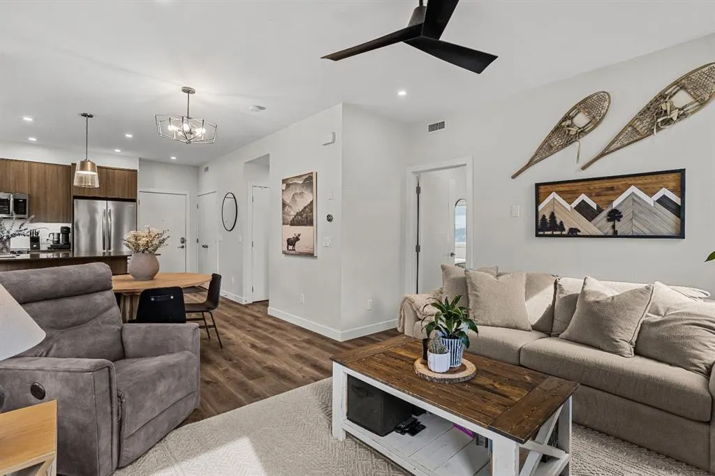 209 Stewart Creek Rise #204i
