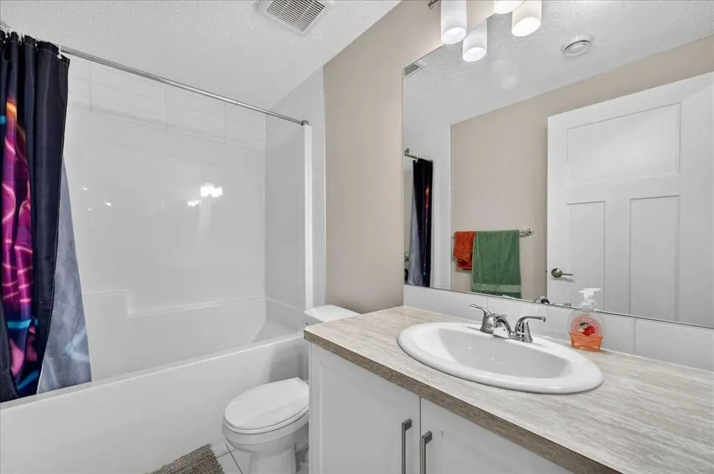 97 Seton Manor SE