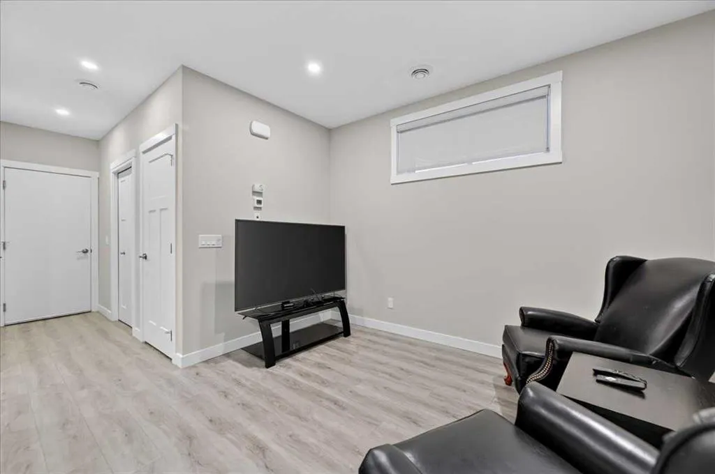 97 Seton Manor SE