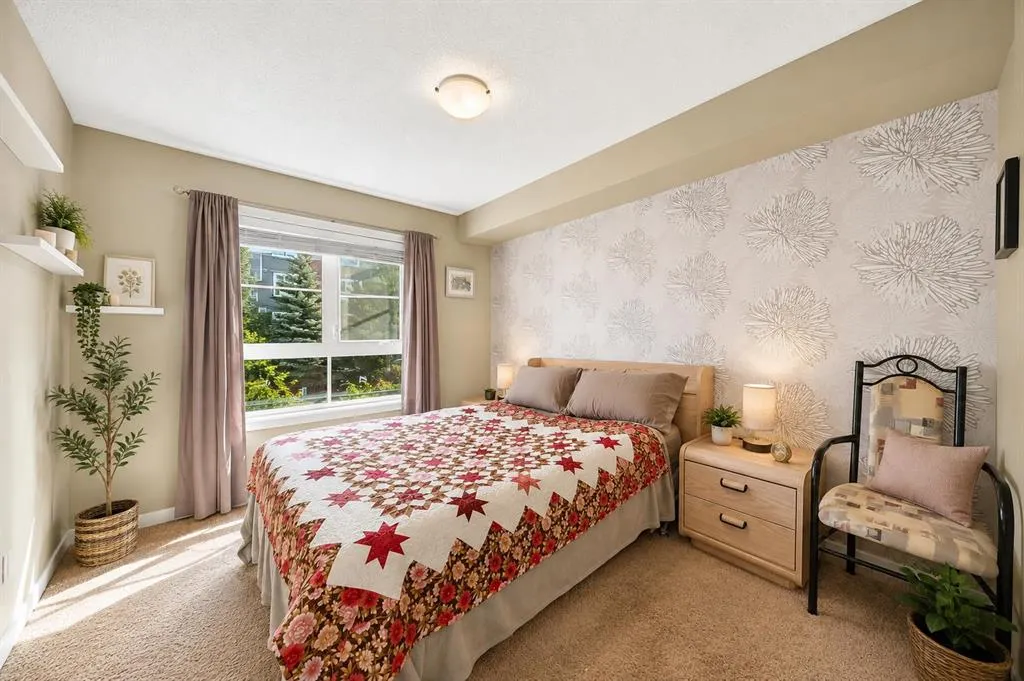 279 Copperpond Common SE #5210