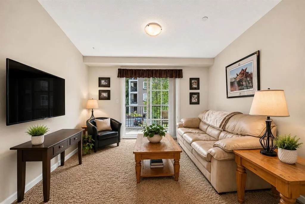 279 Copperpond Common SE #5210