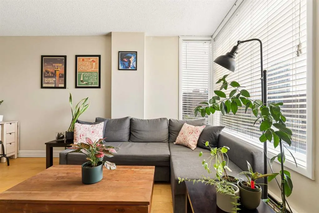 1123 13 Avenue SW #701