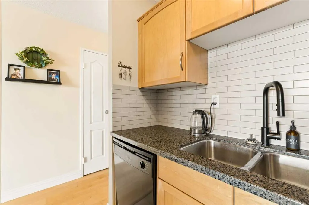 1123 13 Avenue SW #701
