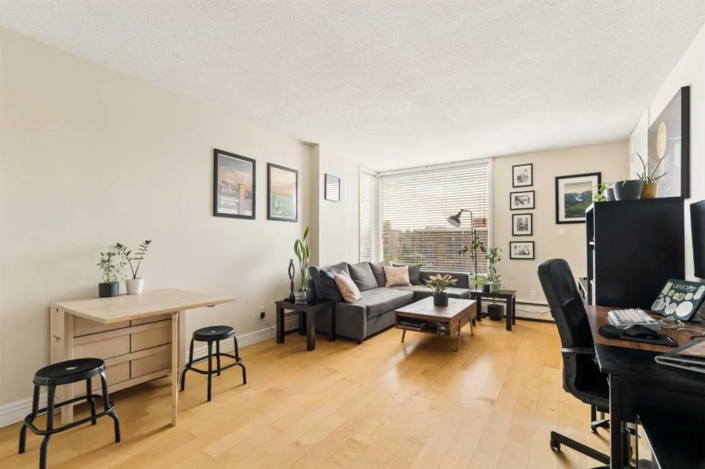 1123 13 Avenue SW #701