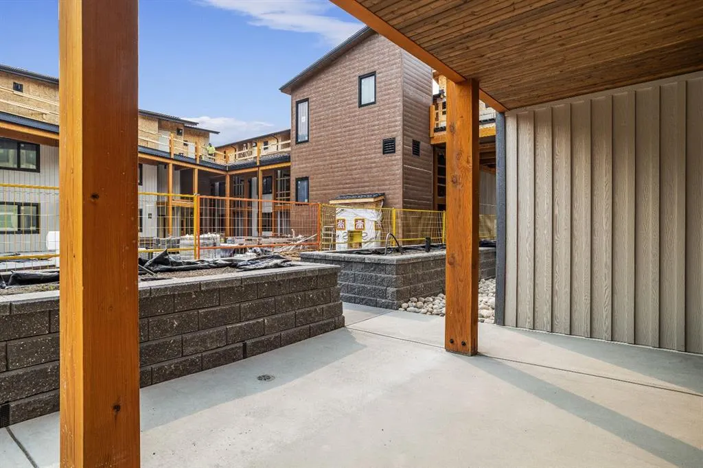 1606 Spring Creek Gate #108