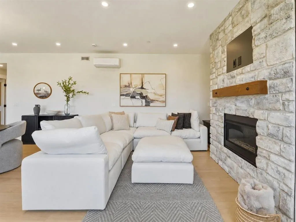 101H Stewart Creek Rise #201